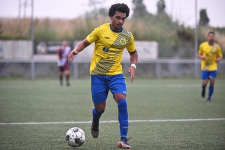 Ook Whislay Tusalamo-Bayizila is nieuw in Huizingen. © Geert Tresignie (GTG)